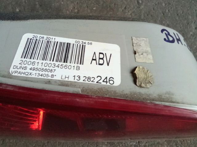 bontott OPEL ASTRA J Bal Belső Hátsó Lámpa