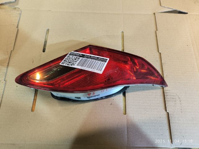 bontott OPEL ASTRA J Bal Belső Hátsó Lámpa