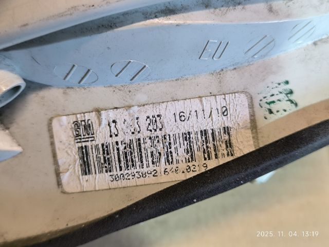 bontott OPEL ASTRA J Bal Belső Hátsó Lámpa