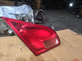 bontott OPEL ASTRA J Bal Belső Hátsó Lámpa