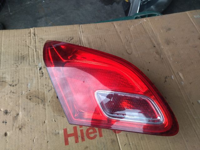 bontott OPEL ASTRA J Bal Belső Hátsó Lámpa