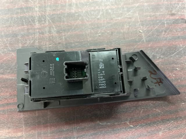 bontott OPEL ASTRA J Bal első Ablakemelő Kapcsoló