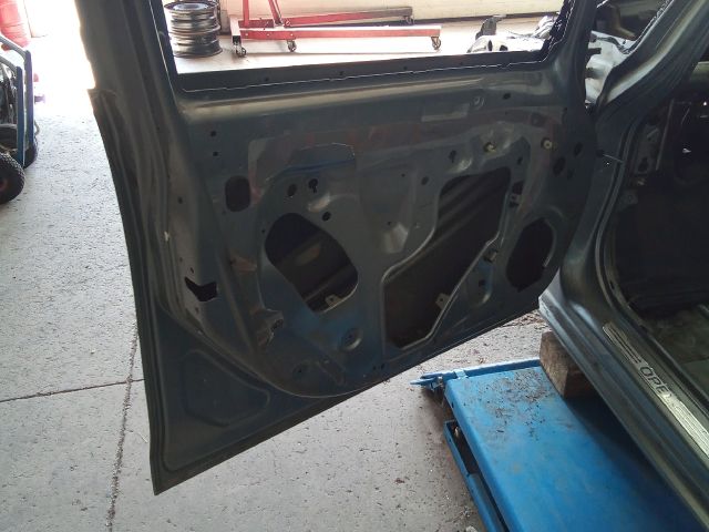 bontott OPEL ASTRA J Bal első Ajtó (Üres lemez)