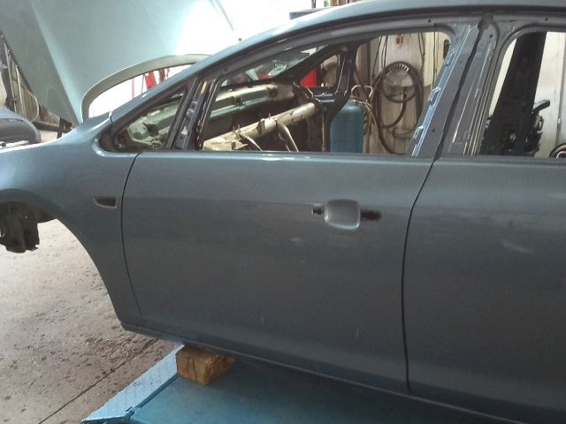 bontott OPEL ASTRA J Bal első Ajtó (Üres lemez)