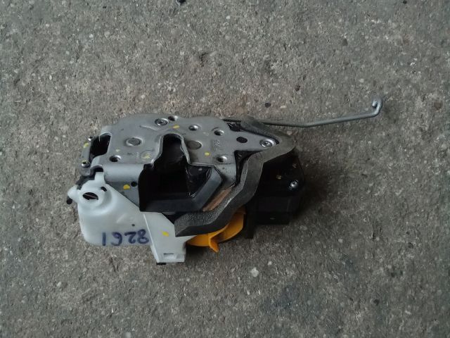 bontott OPEL ASTRA J Bal első Ajtózár