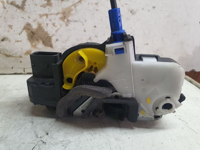 bontott OPEL ASTRA J Bal első Ajtózár