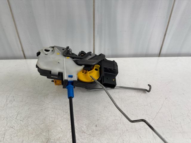 bontott OPEL ASTRA J Bal első Ajtózár