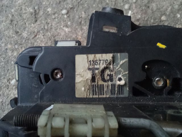 bontott OPEL ASTRA J Bal első Ajtózár