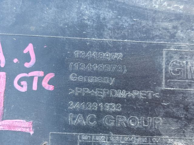 bontott OPEL ASTRA J Bal első Első Dobbetét (Kerékjárati, Műanyag)