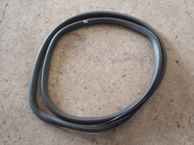 bontott OPEL ASTRA J Bal első Gumikéder