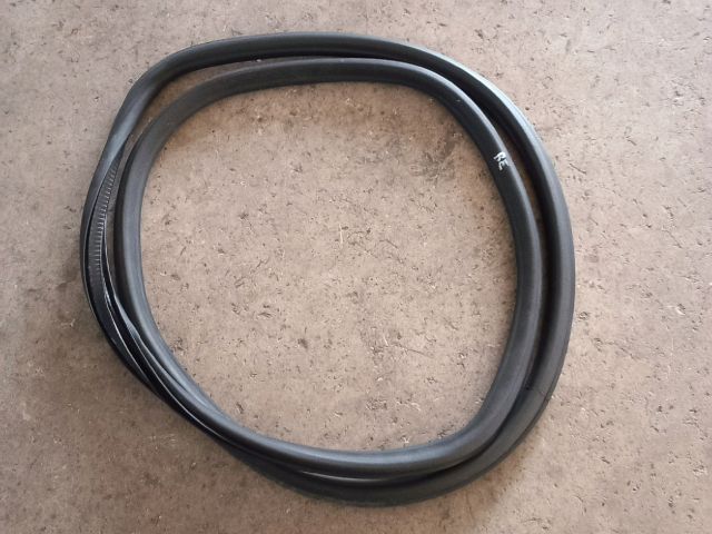 bontott OPEL ASTRA J Bal első Gumikéder