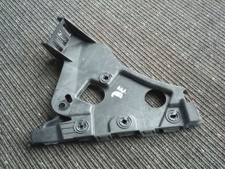 bontott OPEL ASTRA J Bal első Lökhárító Tartó (Műanyag)