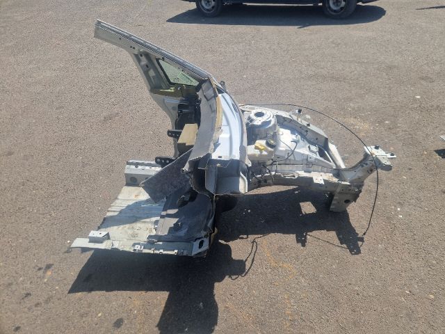 bontott OPEL ASTRA J Bal első Negyed Karosszéria Csomag