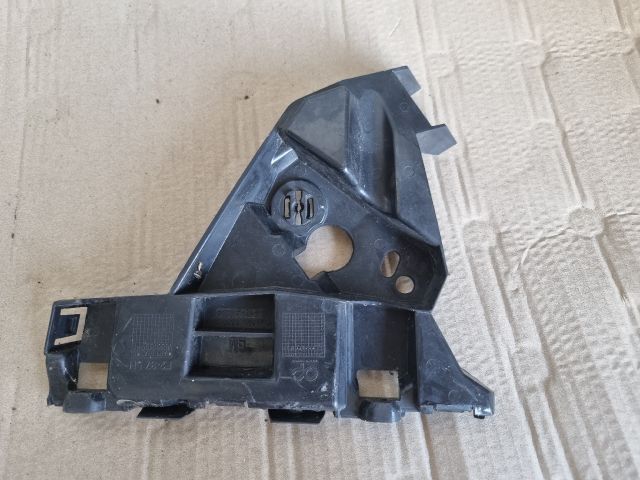 bontott OPEL ASTRA J Bal első Oldal Lökhárító Tartó (Műanyag)