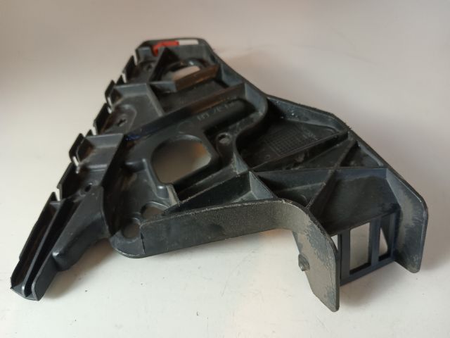 bontott OPEL ASTRA J Bal első Oldal Lökhárító Tartó (Műanyag)