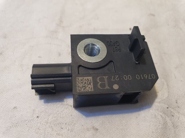 bontott OPEL ASTRA J Bal első Oldal Ütközés Érzékelő