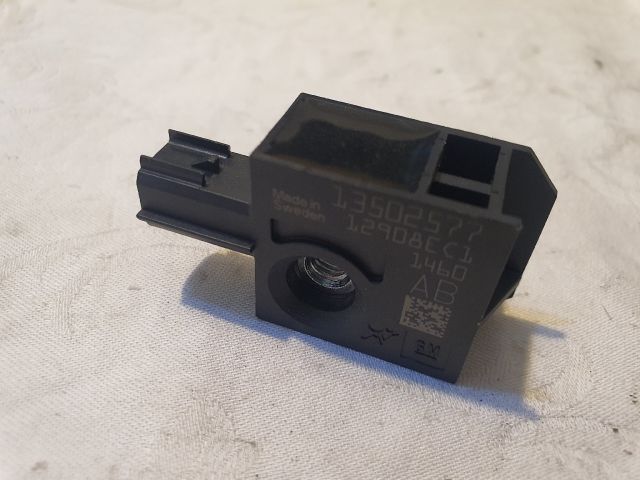 bontott OPEL ASTRA J Bal első Oldal Ütközés Érzékelő