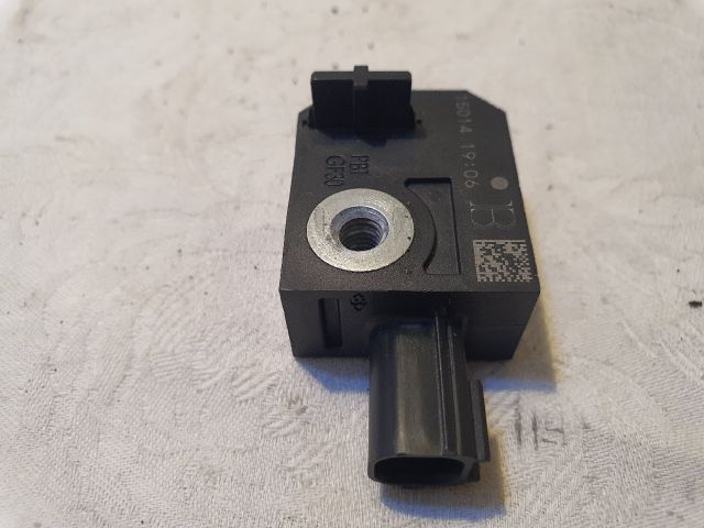 bontott OPEL ASTRA J Bal első Oldal Ütközés Érzékelő