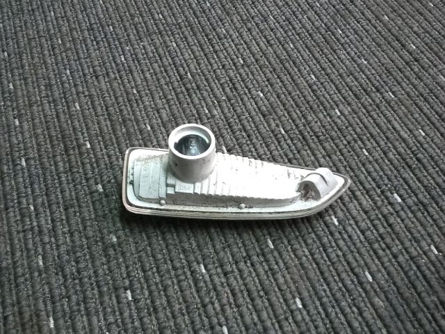 bontott OPEL ASTRA J Bal első Sárvédő Irányjelző