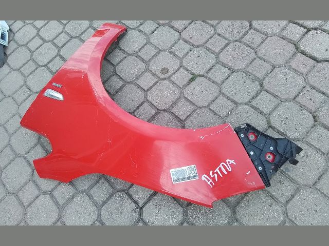 bontott OPEL ASTRA J Bal első Sárvédő