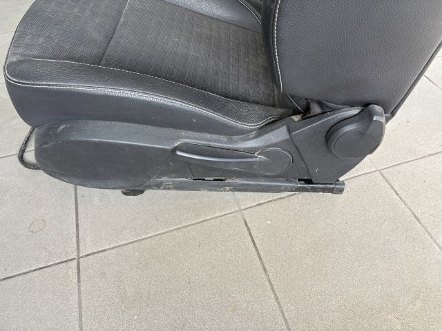 bontott OPEL ASTRA J Bal első Ülés