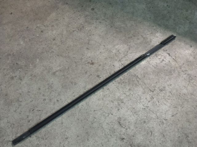 bontott OPEL ASTRA J Bal első Vízlehúzó Gumicsík