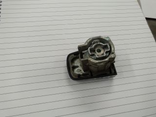 bontott OPEL ASTRA J Bal első Zárbetét