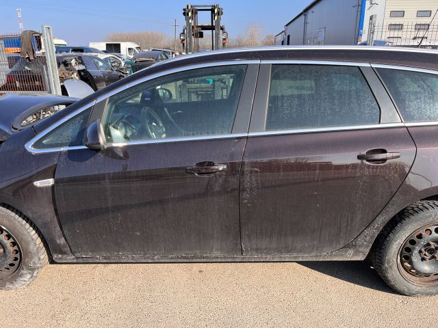 bontott OPEL ASTRA J Bal első Zsanér