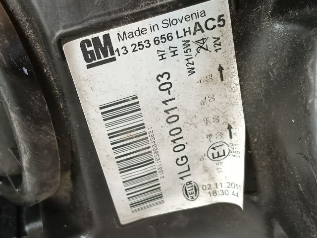 bontott OPEL ASTRA J Bal Fényszóró