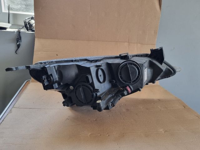 bontott OPEL ASTRA J Bal Fényszóró