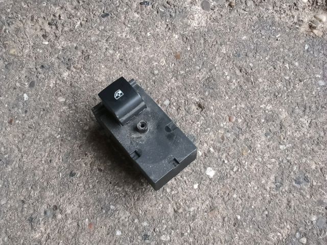 bontott OPEL ASTRA J Bal hátsó Ablakemelő Kapcsoló