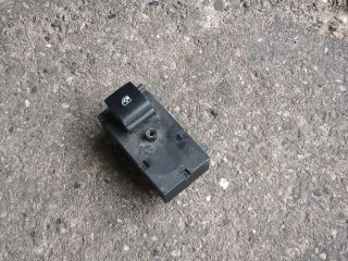 bontott OPEL ASTRA J Bal hátsó Ablakemelő Kapcsoló
