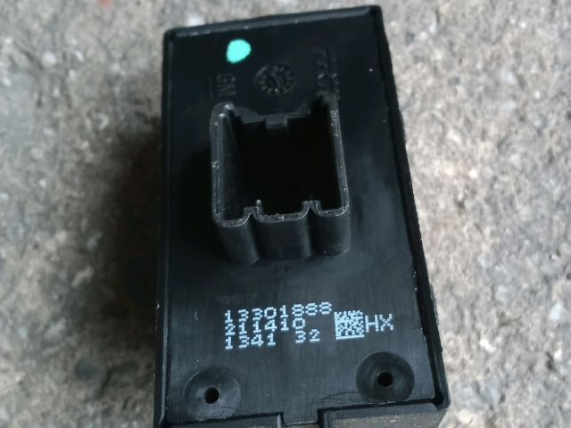 bontott OPEL ASTRA J Bal hátsó Ablakemelő Kapcsoló