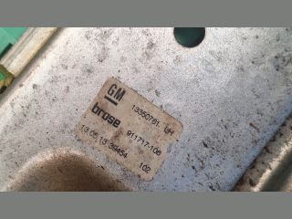 bontott OPEL ASTRA J Bal hátsó Ablakemelő Szerkezet (Elektromos)