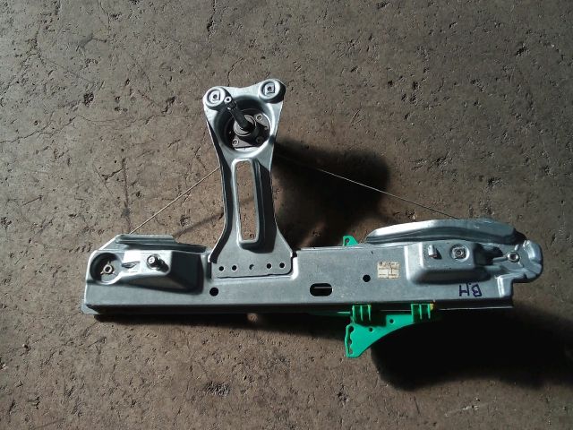 bontott OPEL ASTRA J Bal hátsó Ablakemelő Szerkezet (Mechanikus)