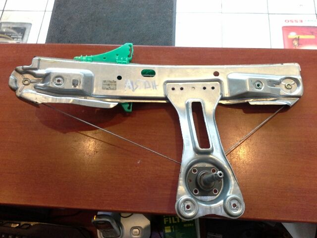 bontott OPEL ASTRA J Bal hátsó Ablakemelő Szerkezet (Mechanikus)