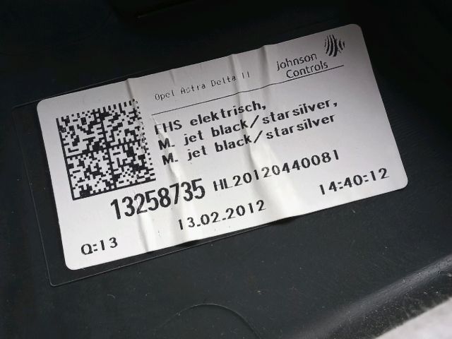 bontott OPEL ASTRA J Bal hátsó Ajtó Kárpit