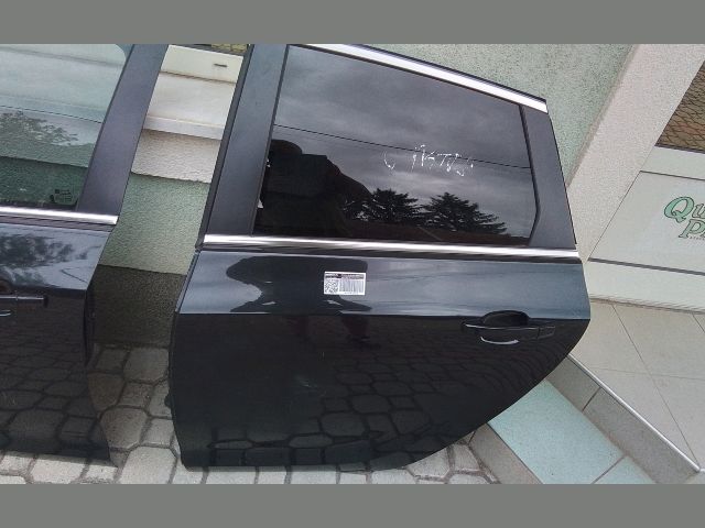 bontott OPEL ASTRA J Bal hátsó Ajtó (Részeivel)