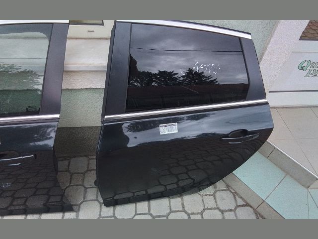bontott OPEL ASTRA J Bal hátsó Ajtó (Részeivel)