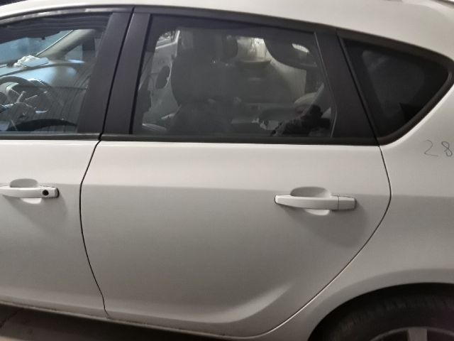 bontott OPEL ASTRA J Bal hátsó Ajtó (Üres lemez)