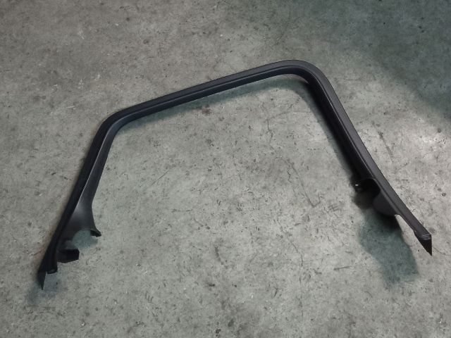 bontott OPEL ASTRA J Bal hátsó Ajtókeret Burkolat