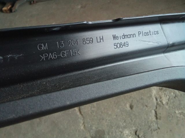 bontott OPEL ASTRA J Bal hátsó Ajtókeret Burkolat