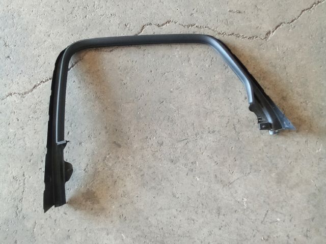 bontott OPEL ASTRA J Bal hátsó Ajtókeret Burkolat