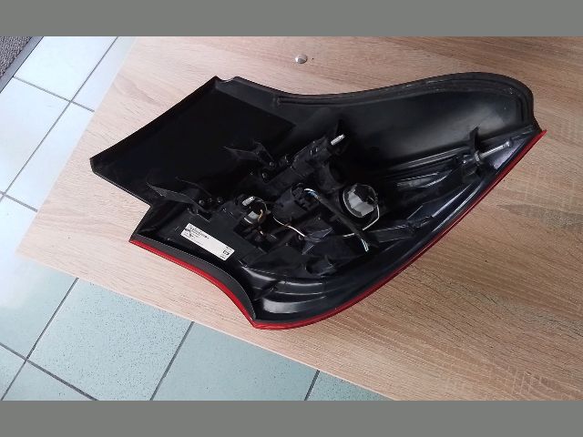 bontott OPEL ASTRA J Bal Hátsó Lámpa