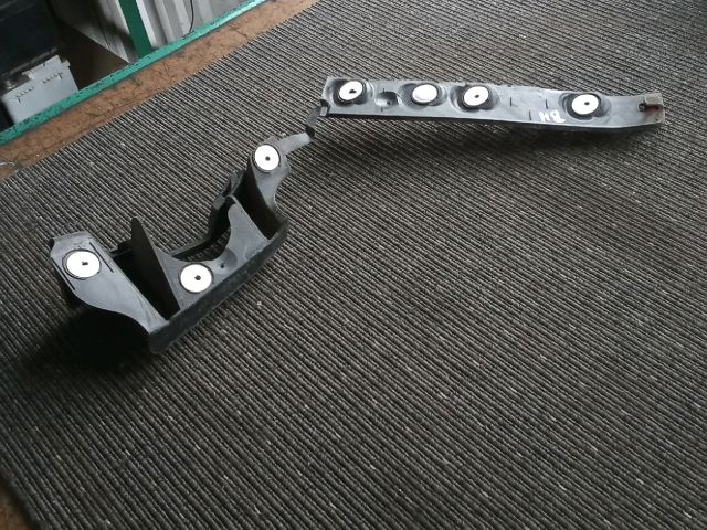 bontott OPEL ASTRA J Bal hátsó Oldal Lökhárító Tartó (Műanyag)