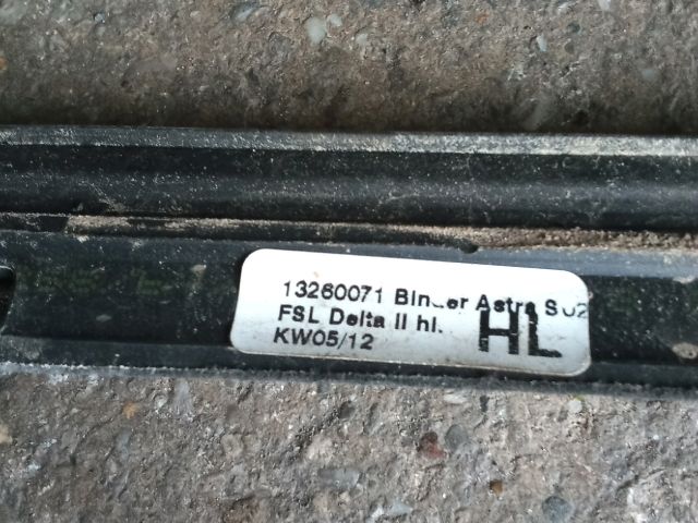 bontott OPEL ASTRA J Bal hátsó Vízlehúzó Gumicsík