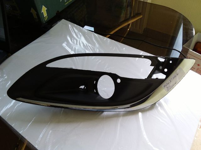 bontott OPEL ASTRA J Bal Ködlámpa Rács