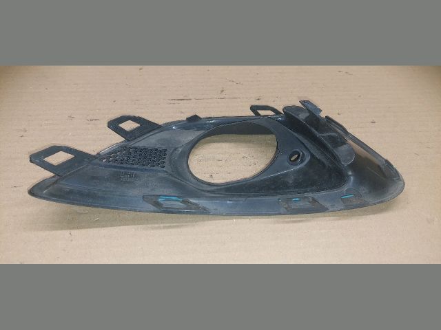 bontott OPEL ASTRA J Bal Ködlámpa Rács