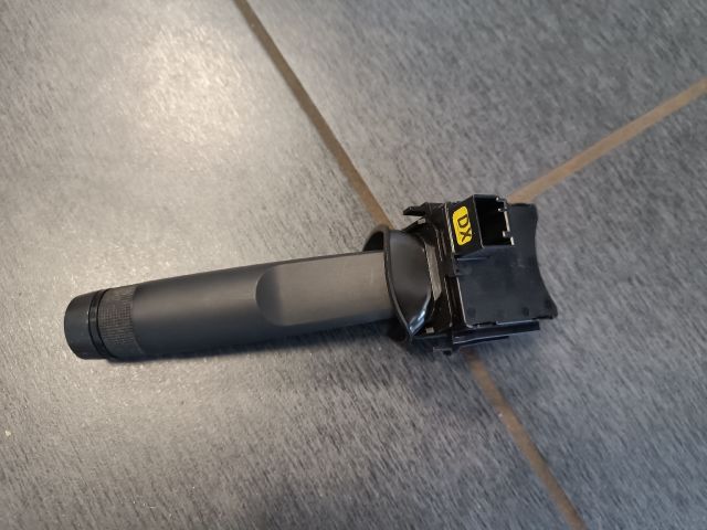 bontott OPEL ASTRA J Bal Kormánykapcsoló Irányjelző