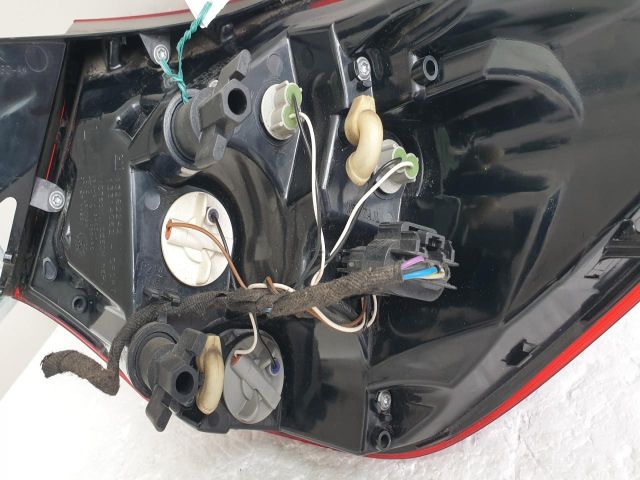 bontott OPEL ASTRA J Bal Külső Hátsó Lámpa